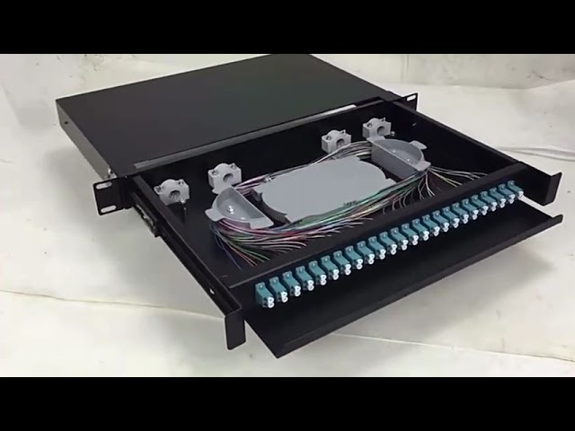 Panneau de patch en fibre optique à 12 ports avec adaptateur SC Simplex et type de dessin de tirage pour une installation facile