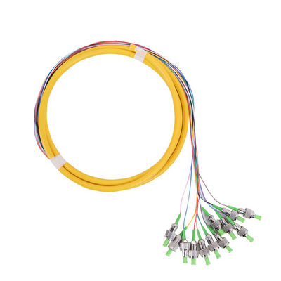 acheter Queue de fibre optique avec connecteur ST APC, perte d'insertion de 0,3 dB et tube lié à 12 fibres online manufacture