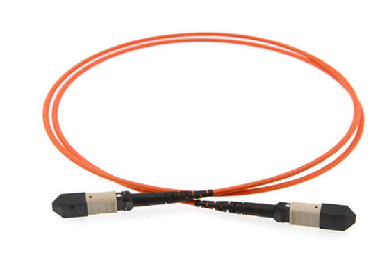 acheter Cable MPO MTP Cordon MPO avec 8 / 12 / 24 Cœur de fibre Longueur personnalisable et faible perte d'insertion online manufacture