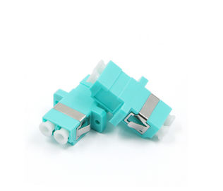 Type en un seul morceau optique d'adaptateurs de connecteur de fibre de LC DX OM3 pour la boîte de distribution