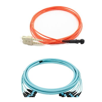 MPO MTP Cordon de raccordement à fibre optique 40G 100G Centre de données prêt avec 12 fibres dans un connecteur pour le câblage à haute densité